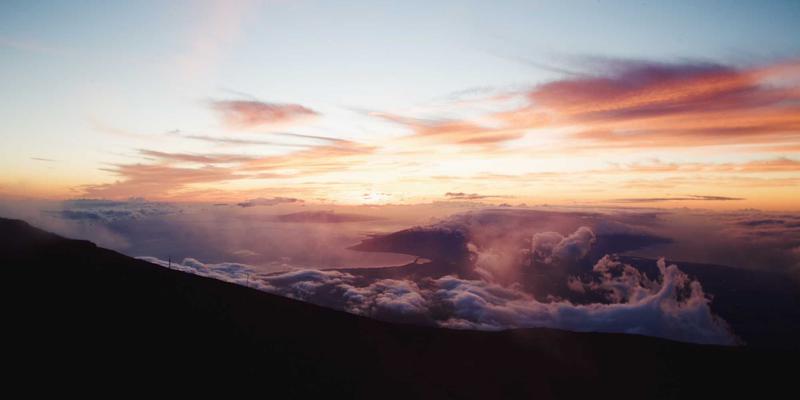 月子餐烹饪指南：产后恢复的营养调理与美食制作全攻略